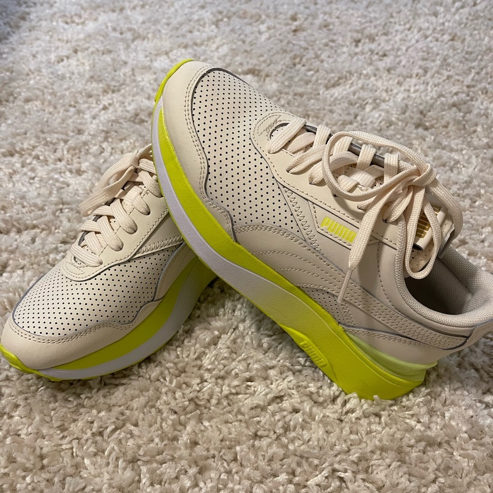 PUMA PLATFORM SNEAKER